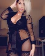 Porn Star Alma Deluxe